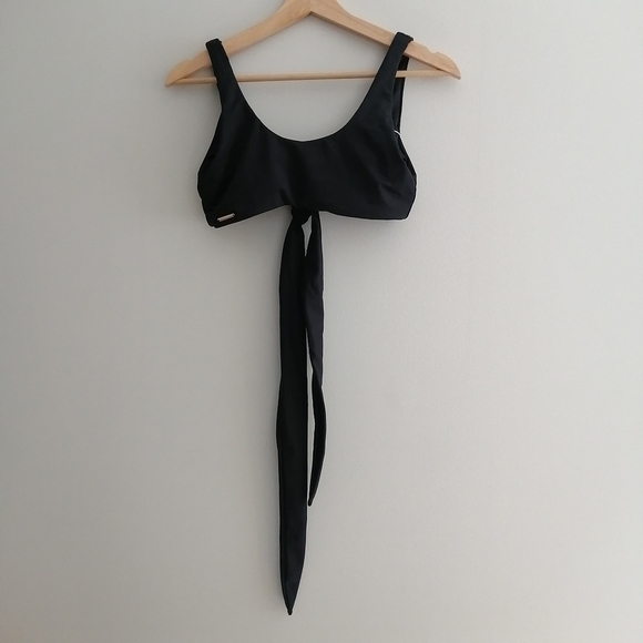 NWT Buffbunny Swimwear Wrap Around Self Tie Bikini Swim Top Small - Picture 3 of 14